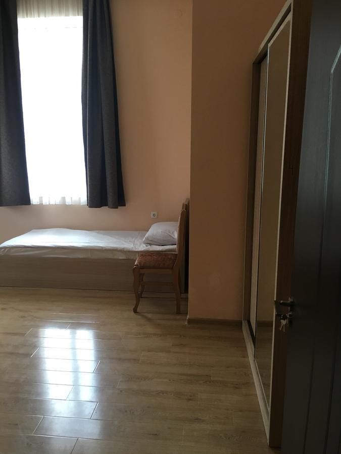 Kmg Hotel Khashuri Eksteriør billede