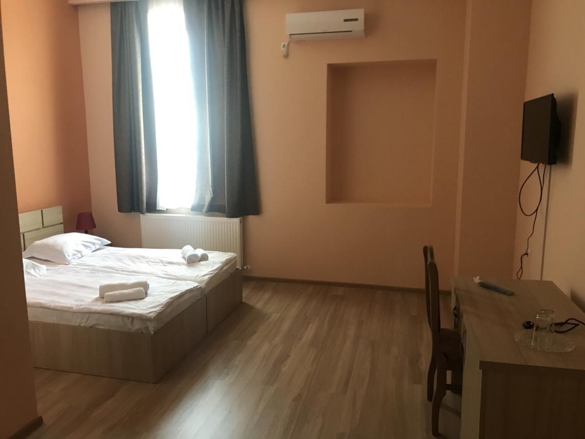 Kmg Hotel Khashuri Eksteriør billede